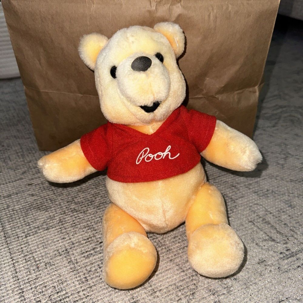 Winnie‎ the Pooh plush 7" DIsney Stuffed Animal Bear Red shirt vintage with tag